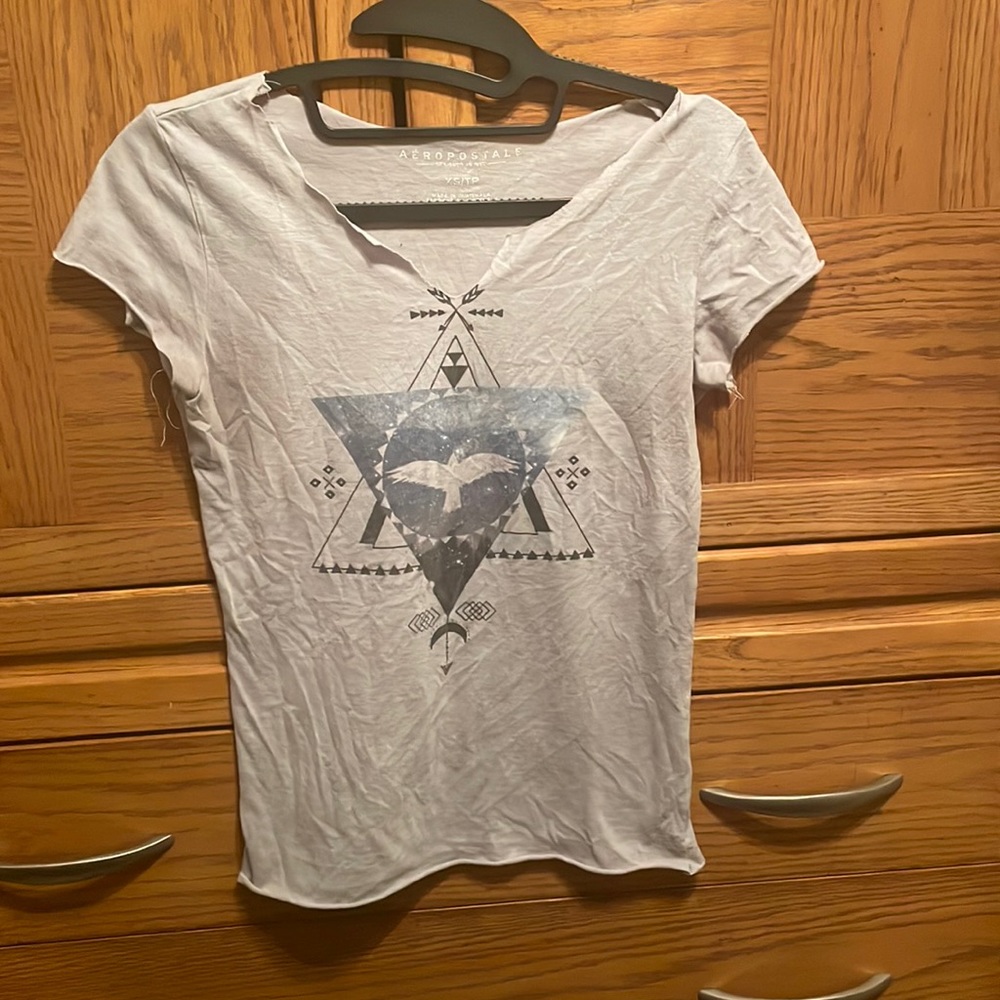 Vintage distressed Tee Size: Small